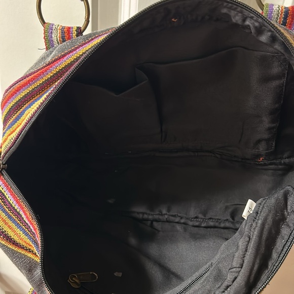 NWT Gray canvas purse w/ colorful borders, fully lined, full zip, inside pockets - Picture 6 of 6